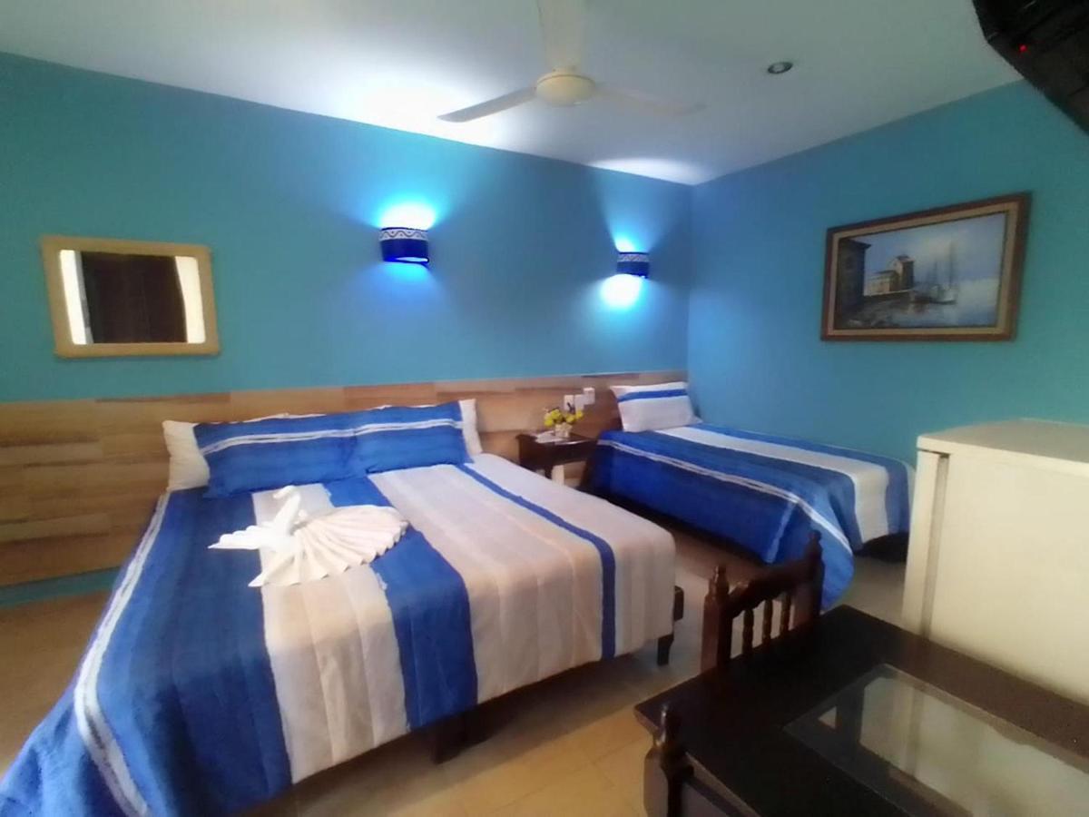 Hotel Acuario Playa Del Carmen Bilik gambar